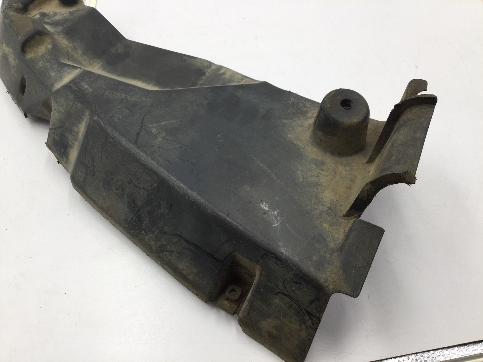 2004 Honda inner fender - left front - Image 3