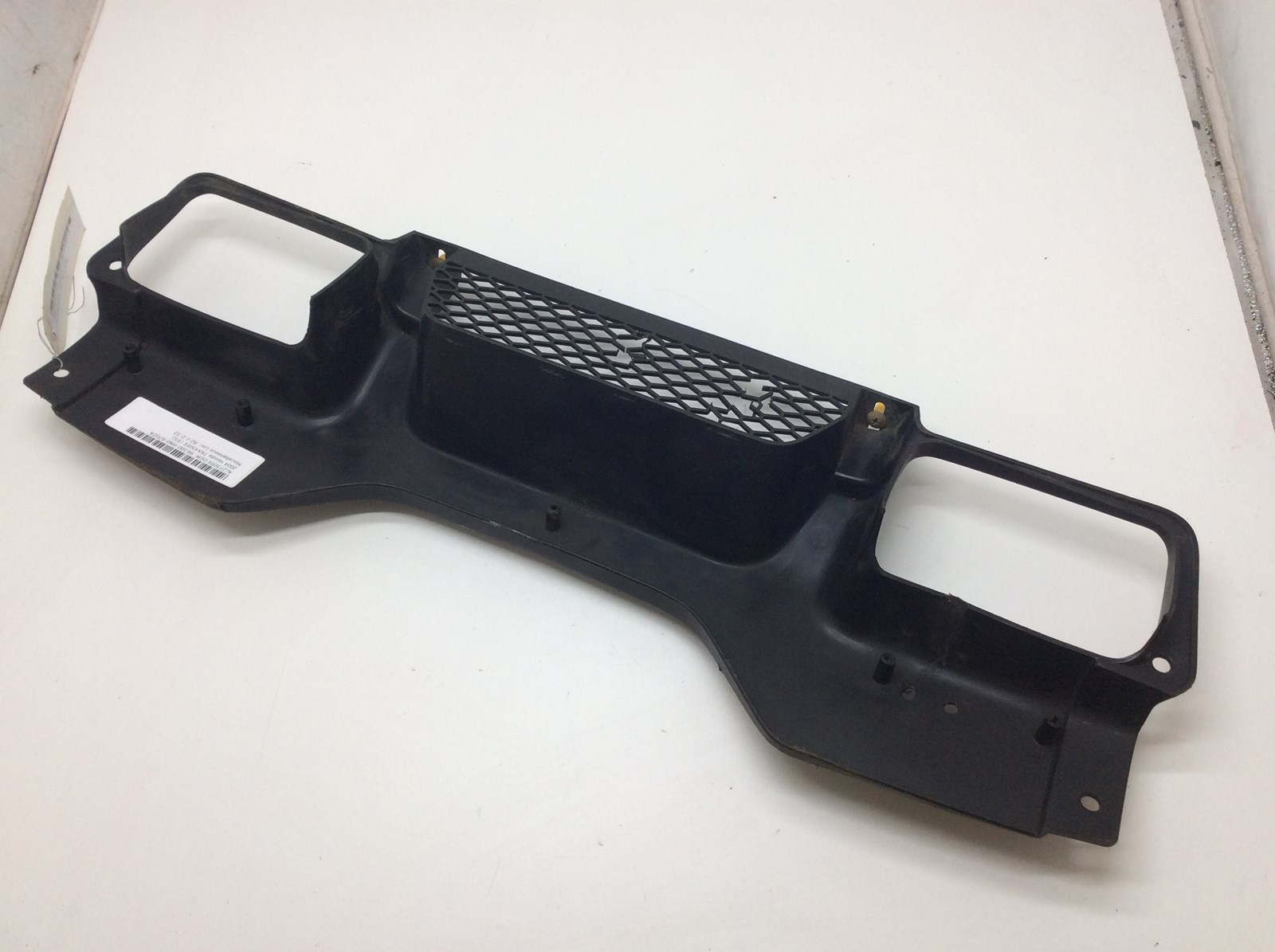 2004 Honda front grille - Image 5