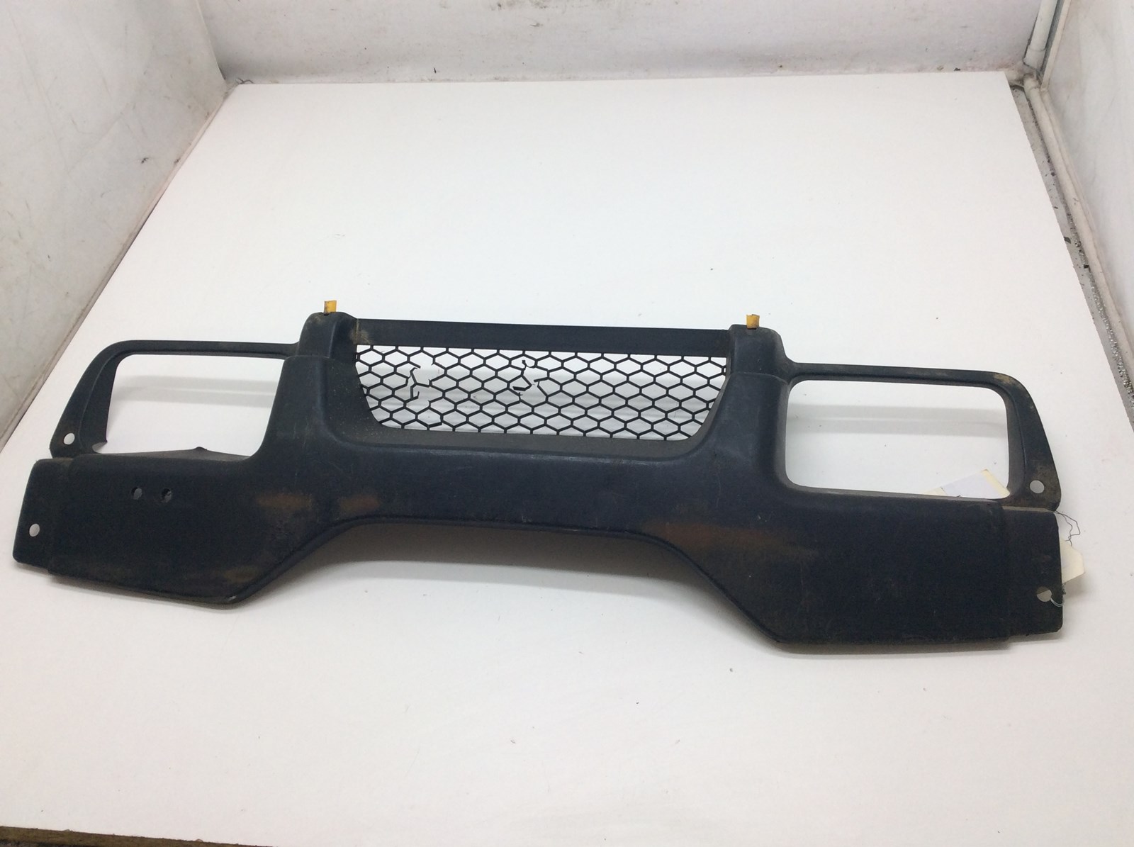 2004 Honda front grille