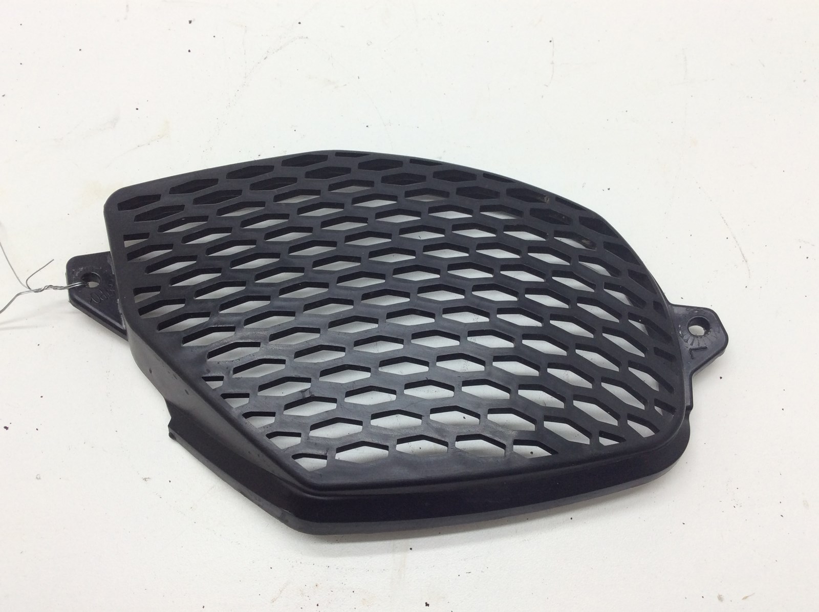 2008 Arctic Cat VENT, BUMPER - LEFT - BLACK - Image 4