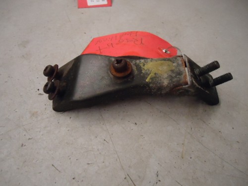 1992 Yamaha RH Hood Hinge