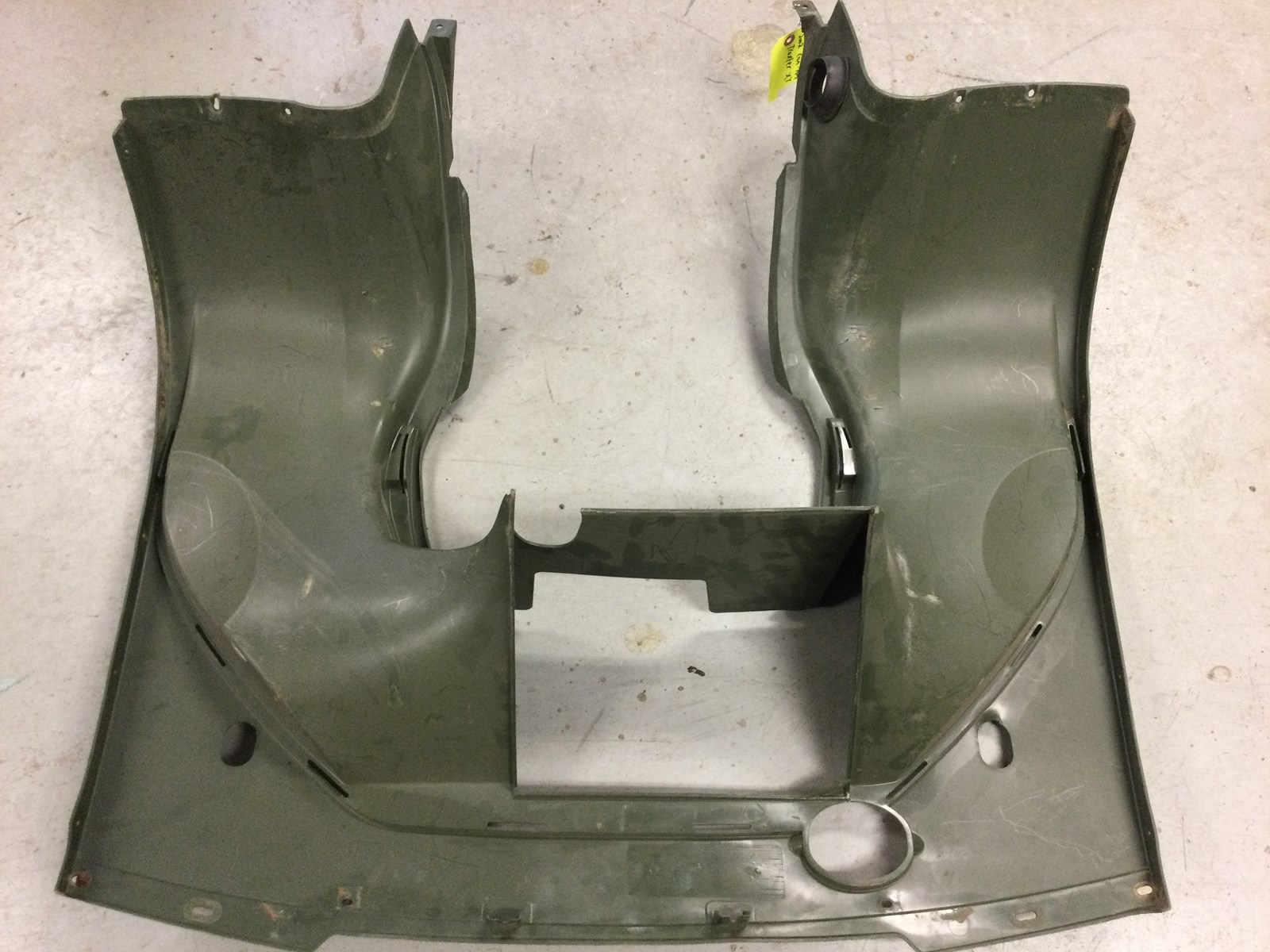 2002 Can-Am rear fender - Traxter XT 500 - Image 5