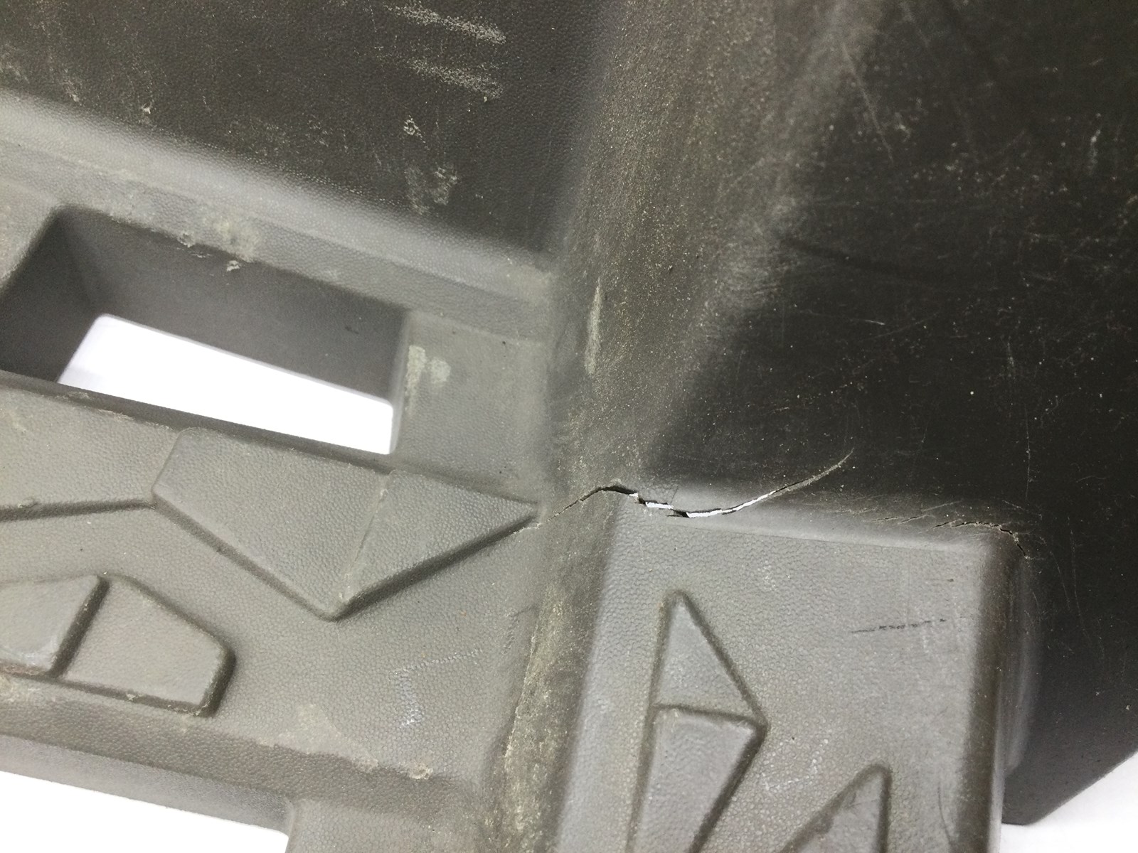 2004 Can-Am footrest - Outlander 330 (4X4) - LH - Image 4