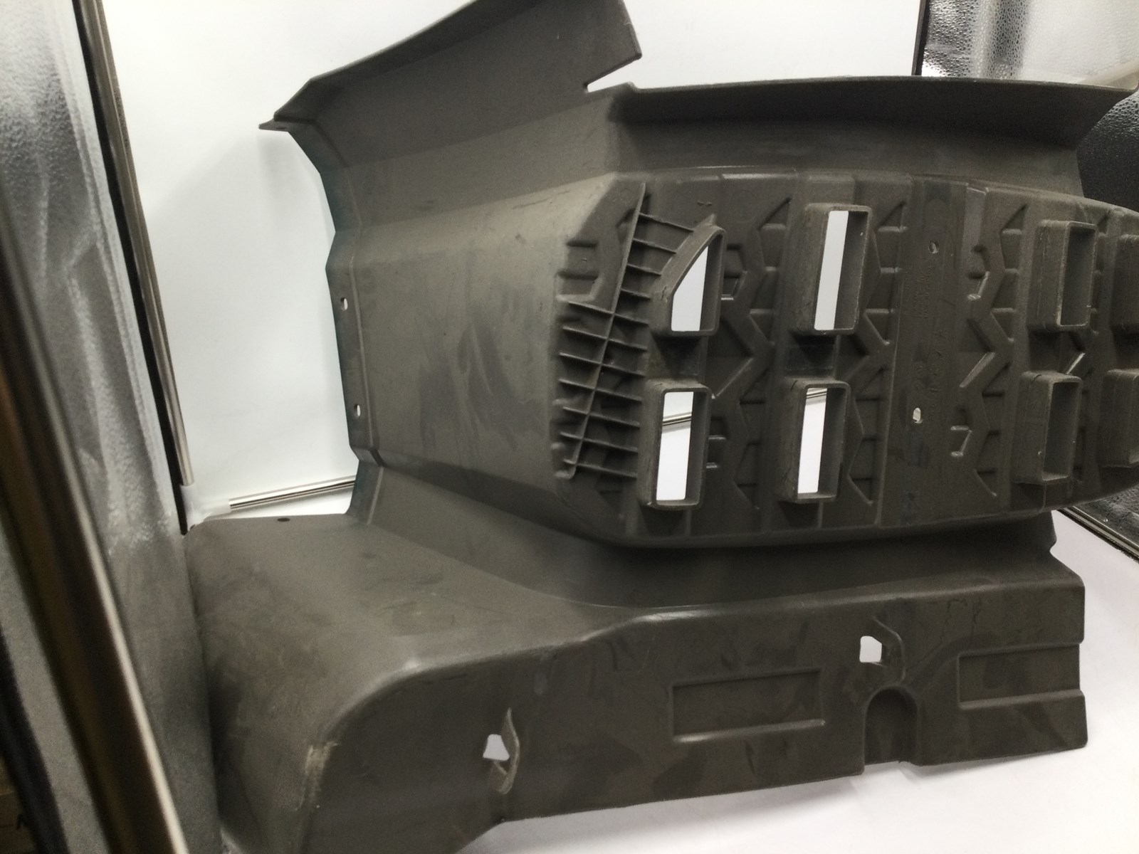 2004 Can-Am footrest - Outlander 330 (4X4) - LH - Image 5