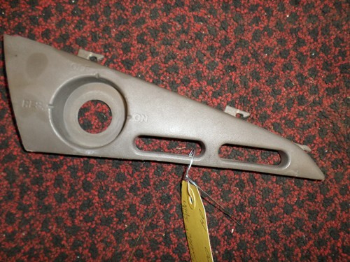 2004 Can-Am fuel valve support - Outlander 330