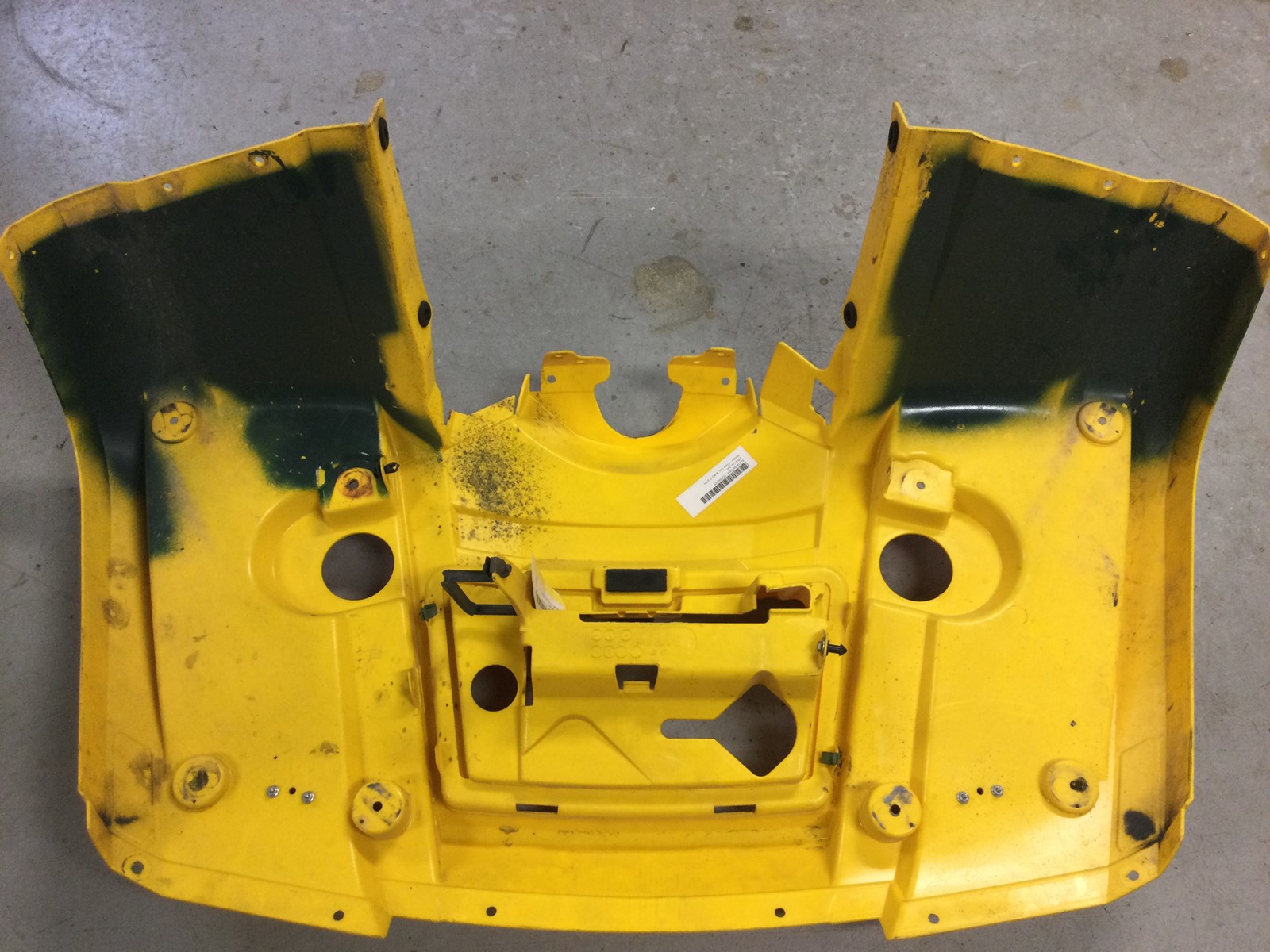 2004 Can-Am front fender - Outlander330 (4X4) - Image 5