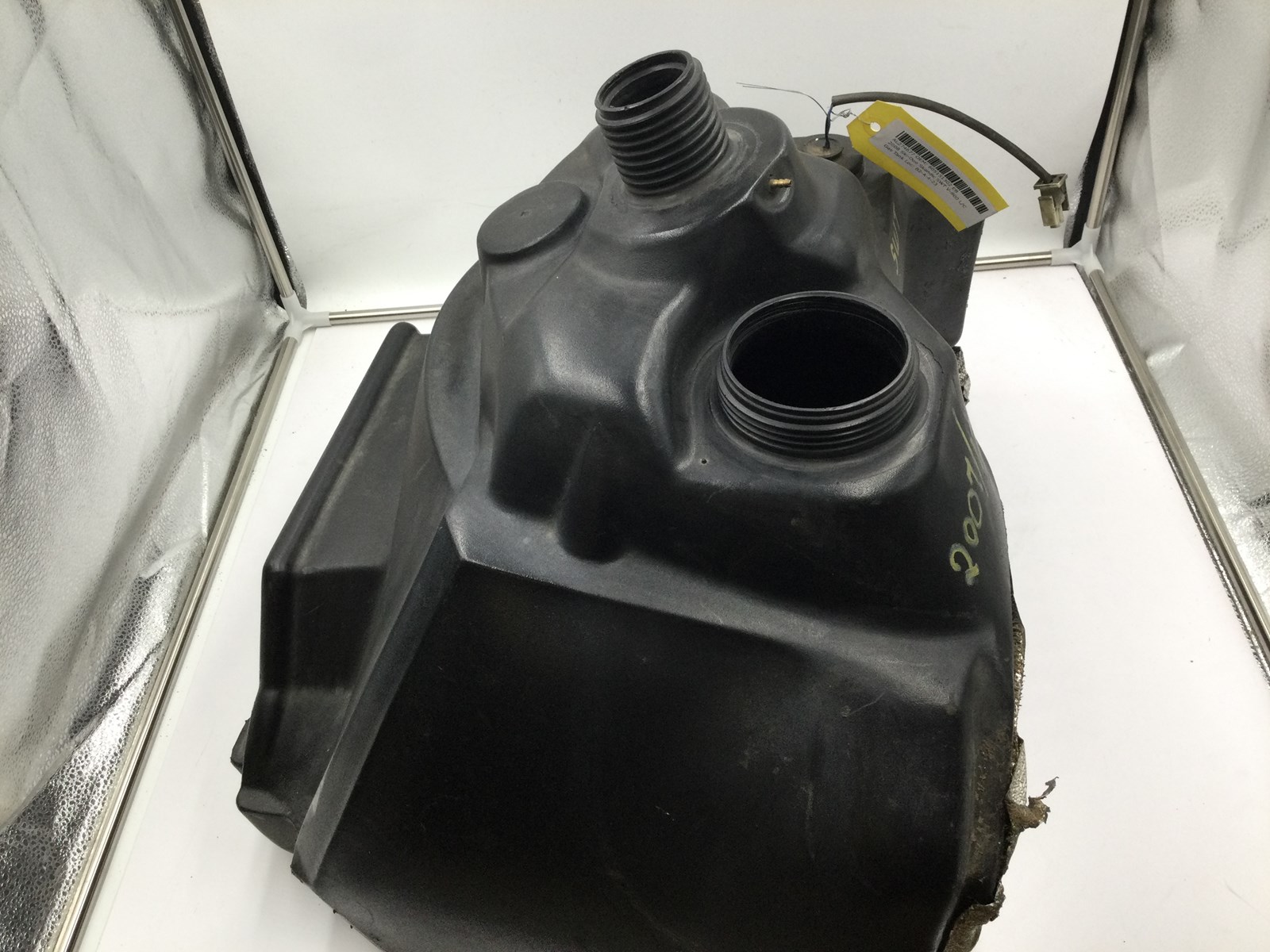 2008 Ski-Doo gas tank - Image 4
