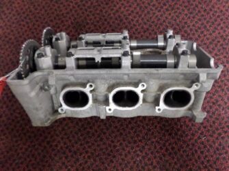 2005 Yamaha head assm w/camshafts
