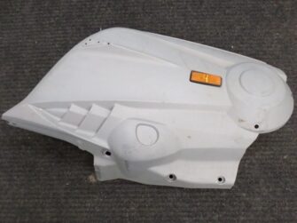 2004 Yamaha side panel - RH