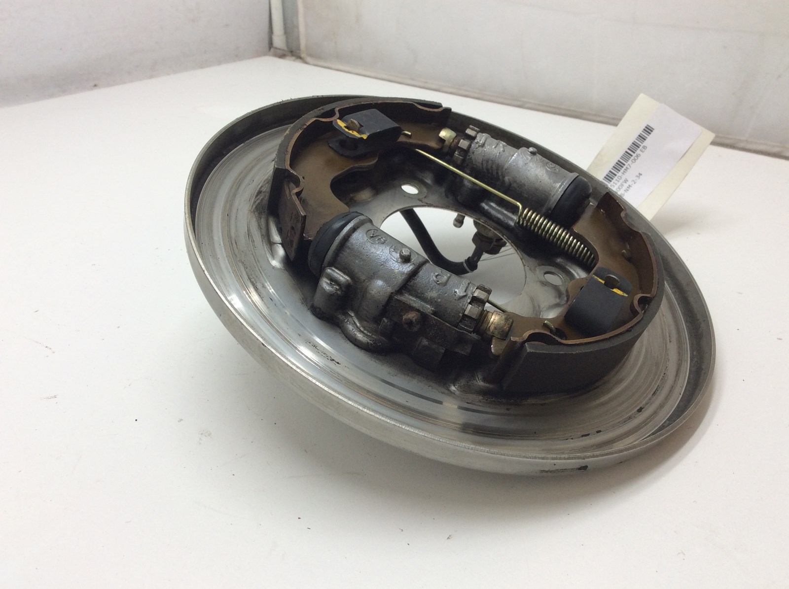 2001 Honda Right Front Brake Plate - Image 5