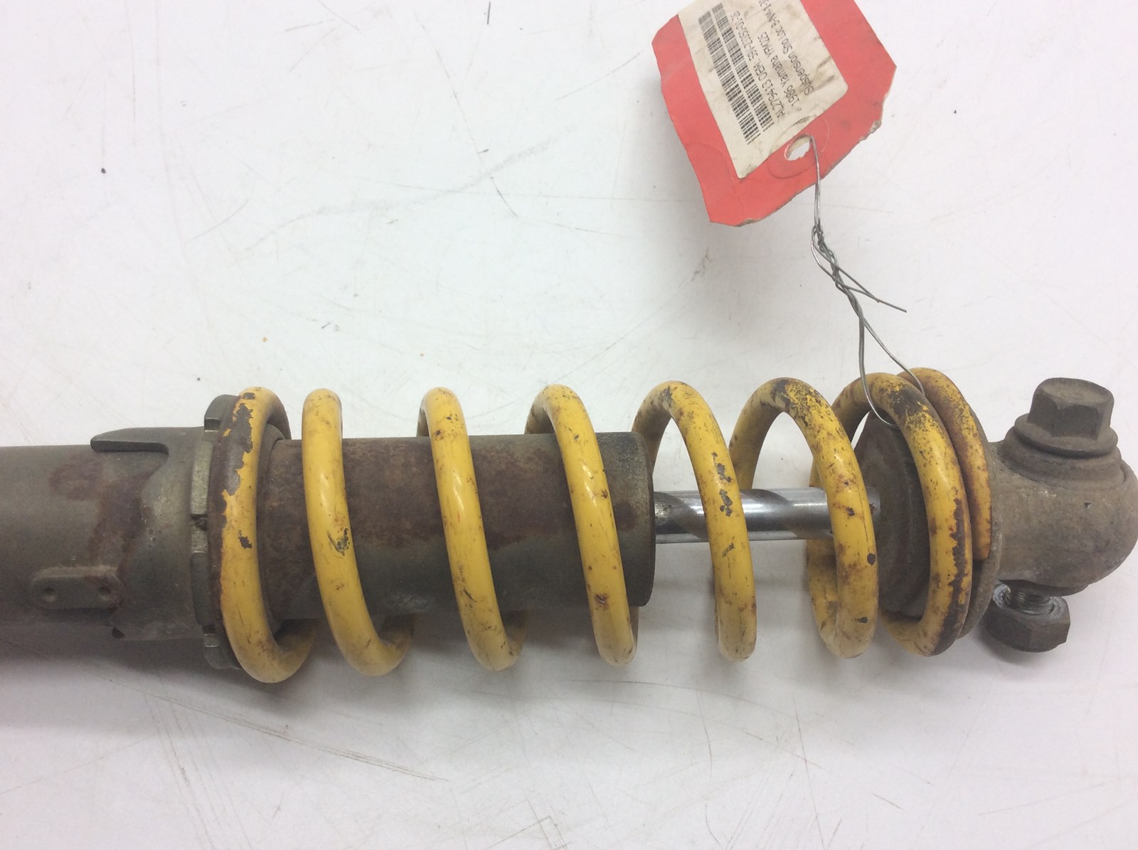 1986 Yamaha Front Suspension Shock - Image 3