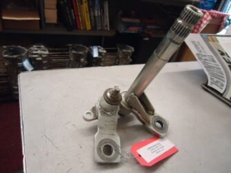 2011 Yamaha Pivot Arm Assembly2