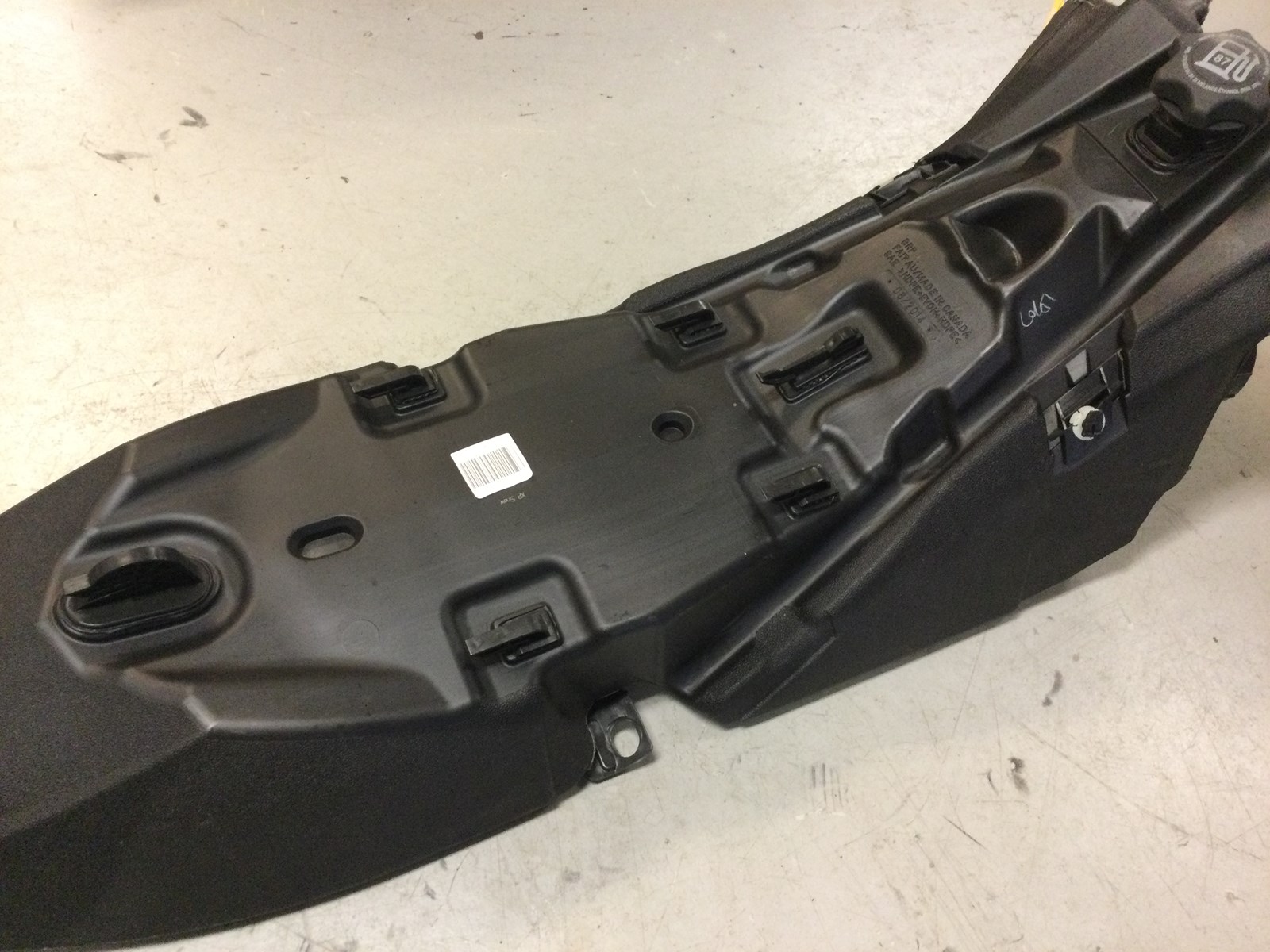 2017 Ski-Doo gas tank - Summit SP 800R E-Tec - Image 3