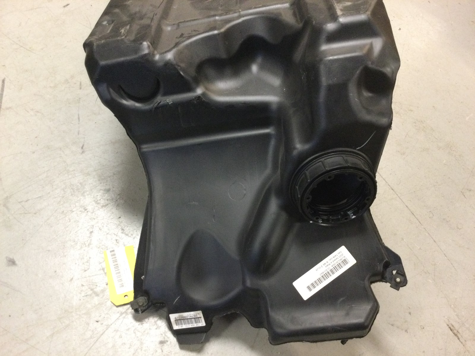 2017 Ski-Doo gas tank - Summit SP 800R E-Tec - Image 4