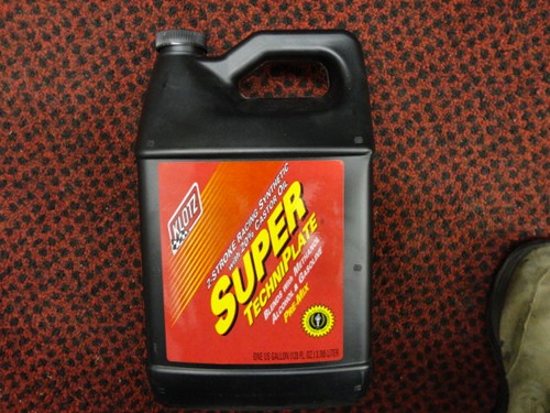2 cycle Super Techniplate Racing Oil