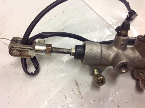 2009 Can-Am Outlander 650 EFI XT Rear Master Cylinder - Image 3