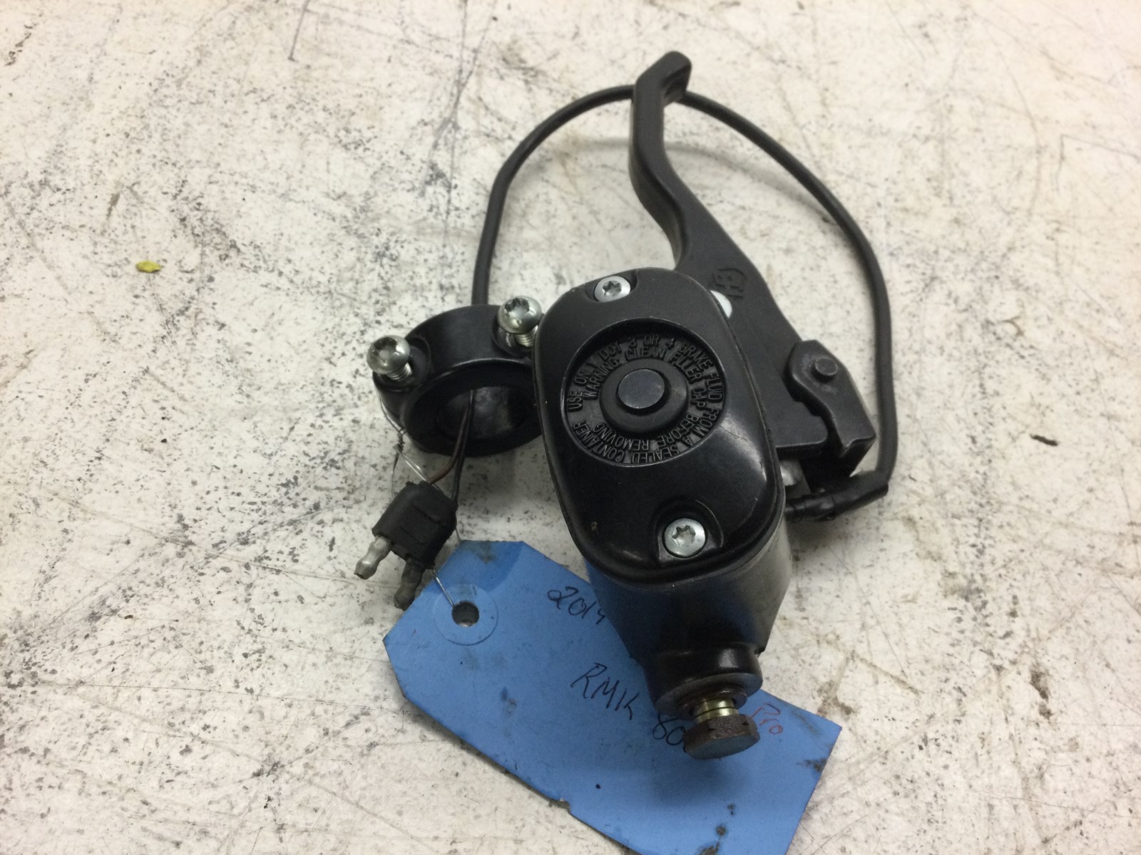 Brake Master Cylinder - Image 3