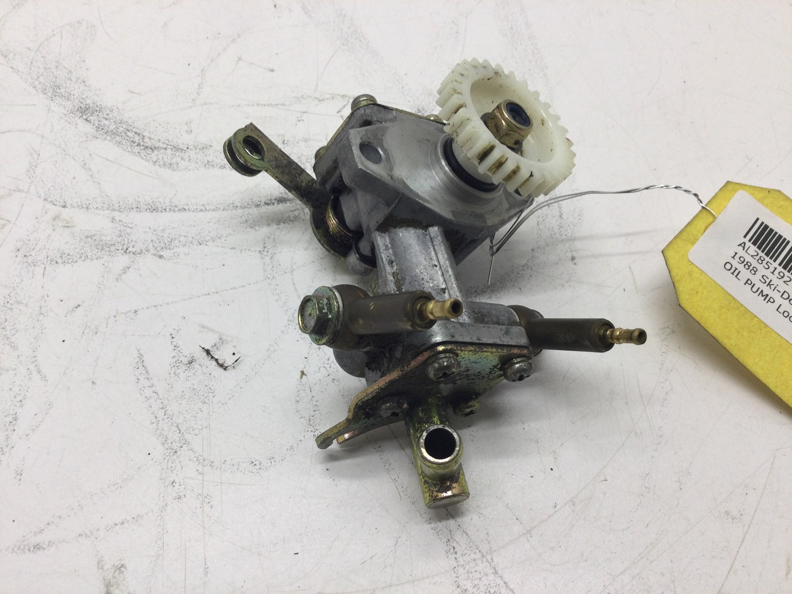 1988 Ski-Doo Oil Pump - Image 4