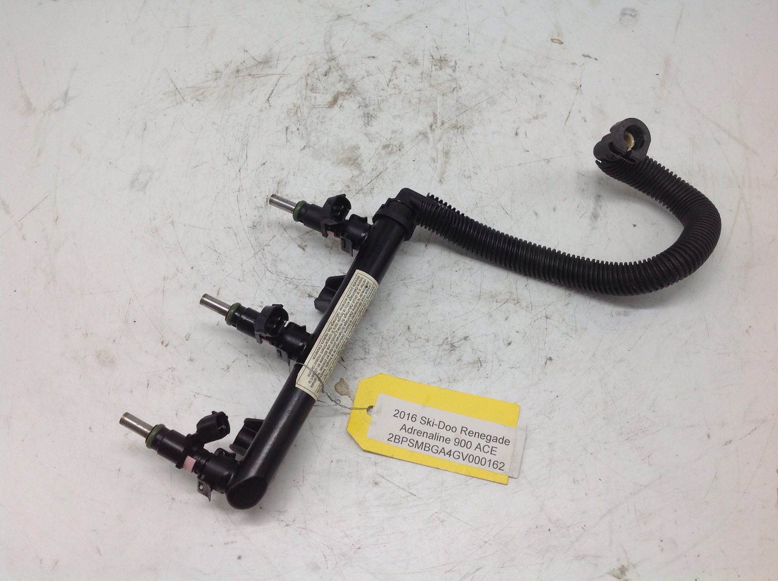 2015 Ski-Doo GSX LE 900 ACE Fuel Rail w/Injectors 420874838