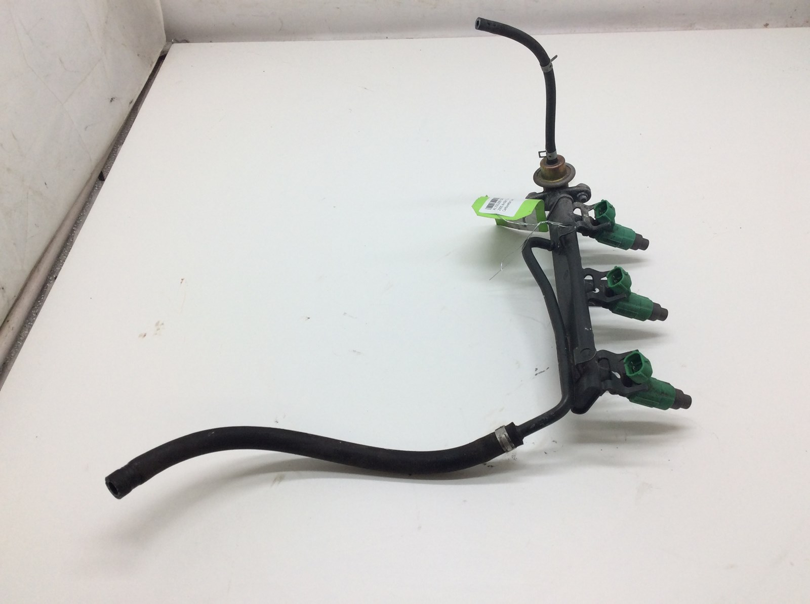 2005 Arctic Cat Delivery Pipe w/Injectors - Image 3