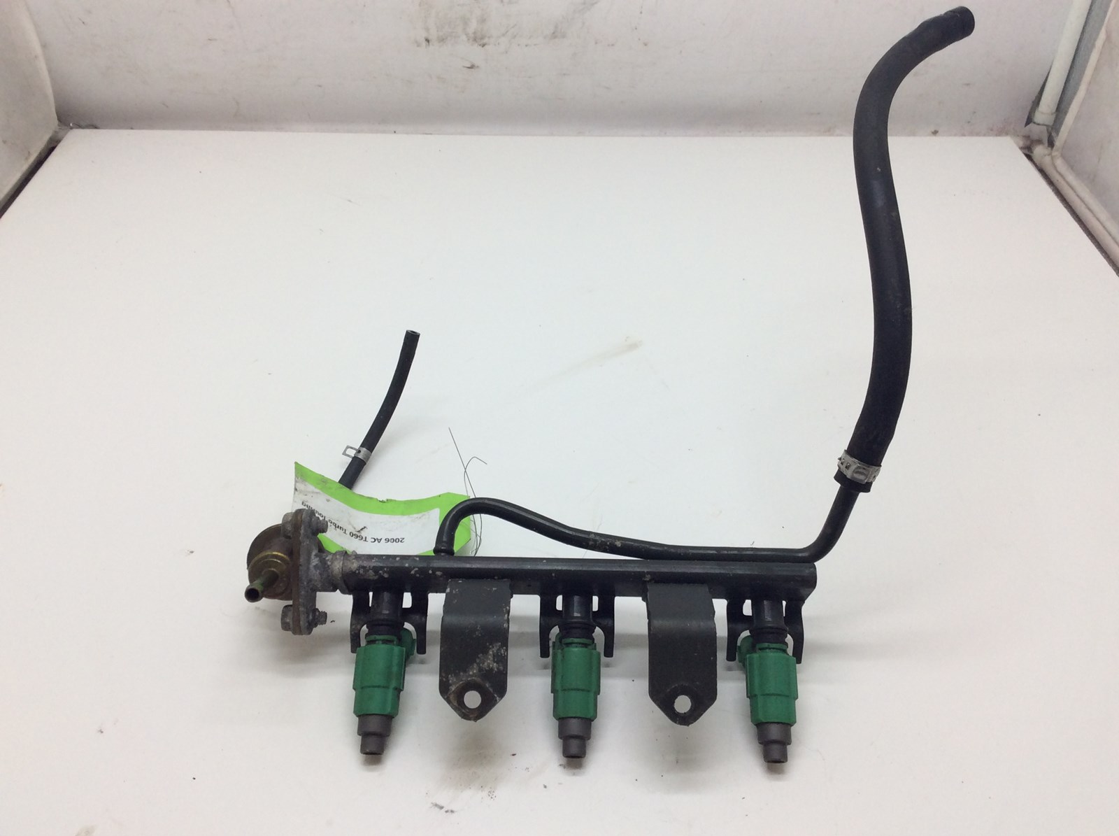 2005 Arctic Cat Delivery Pipe w/Injectors - Image 5