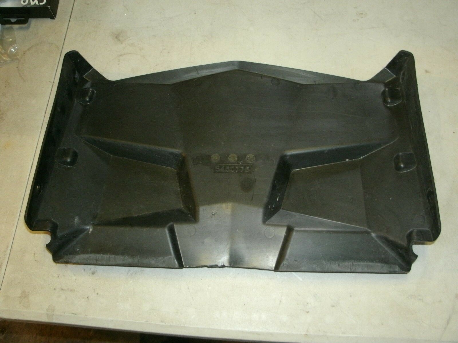 2016 Polaris flap upper plate