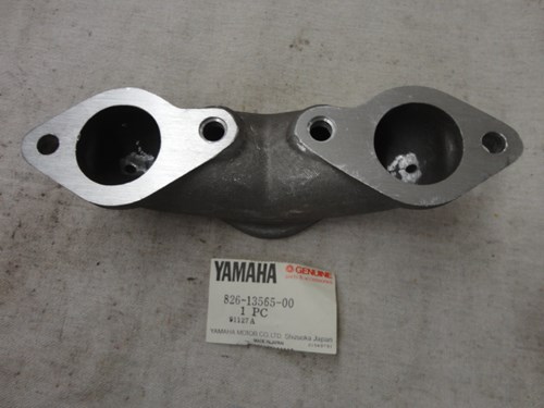 1974 Yamaha intake manifold / carb mounting flange - Image 3