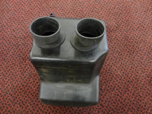 2001 Arctic Cat airbox w/boots - Image 2