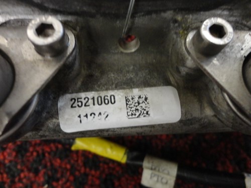 2012 Polaris fuel rail w/yellow injectors - Image 2