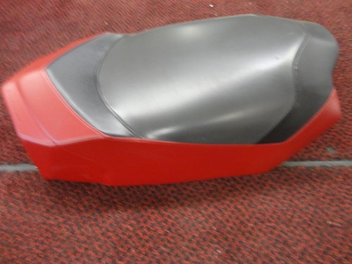 2009 Ski-Doo seat - Red/black - Image 3