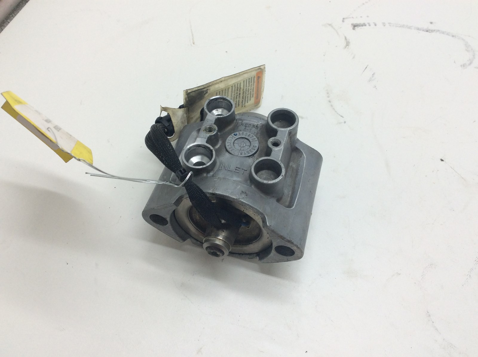 2010 Ski-Doo fuel injector assembly - superseded by 512060890