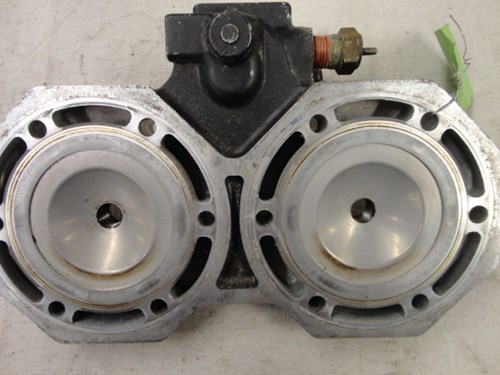 2000 Arctic Cat cylinder head - Image 2