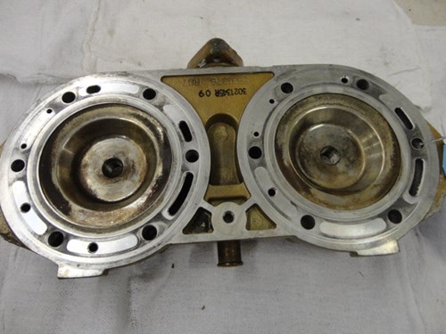 2005 Polaris cylinder head - gold - Image 2