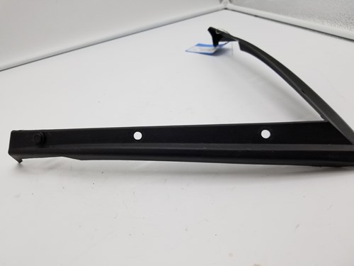 2015 Polaris WINDSHIELD RETAINER - Image 4