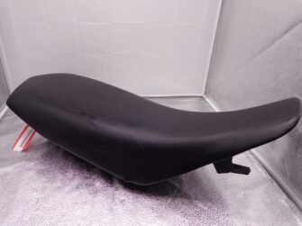 2006 Yamaha seat  5YF-24710-00-00