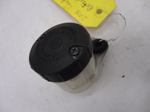 2018 Can-Am brake fluid tank - Defender HD10 - Image 5