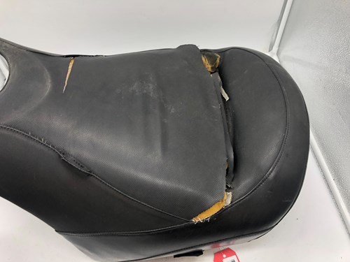 2012 Yamaha Seat - Image 3