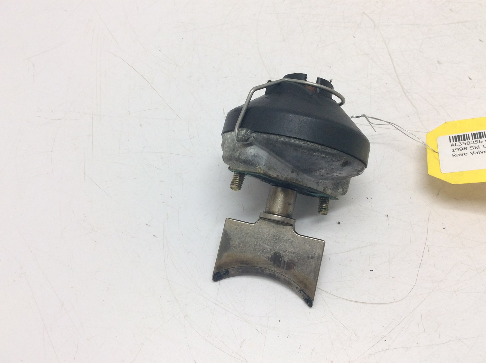 1998 Ski-Doo Rave Valve Exhaust Valve - Image 3