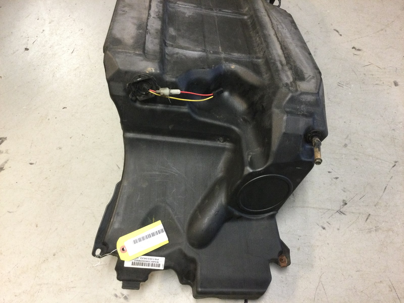 2009 Ski-Doo Gas Tank - Image 4