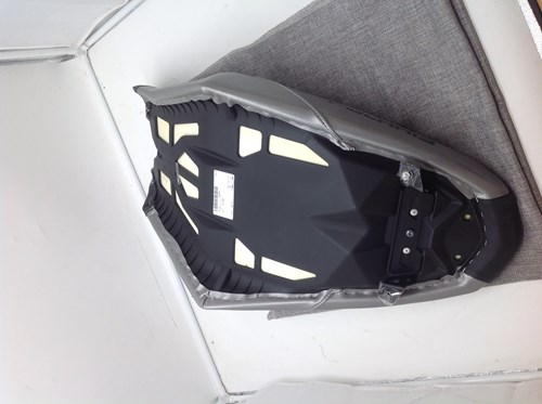2016 Polaris New Seat - Image 3