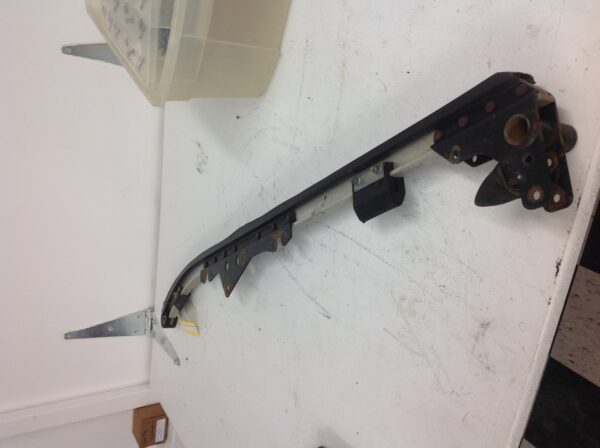 2004 Ski-Doo Rail - Right Support - Image 2
