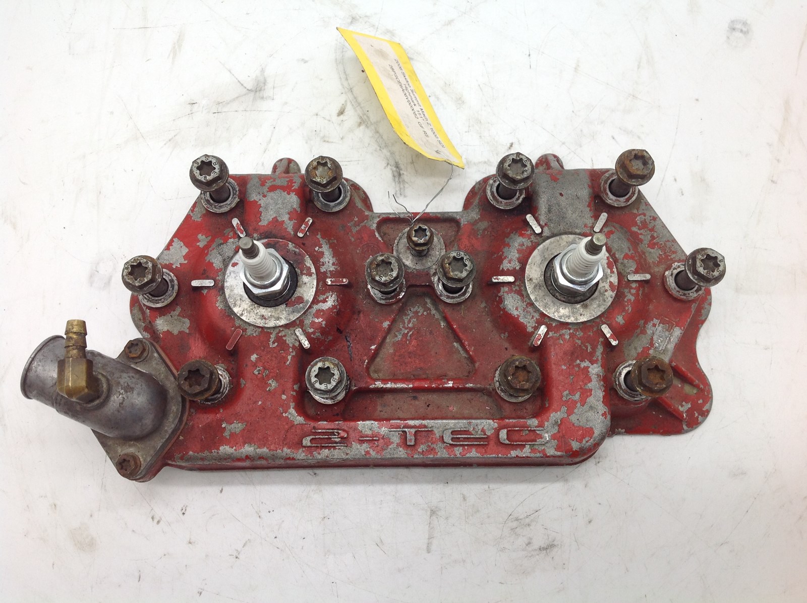 2006 Ski-Doo Cylinder Head with Domes and Bolts