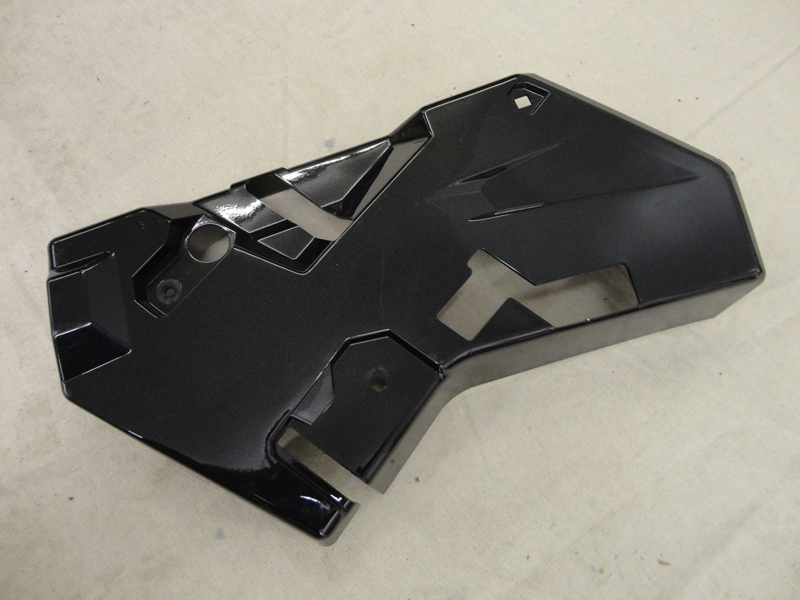 2018 Can-Am Black LH Central Door Trim - MAVERICK X3 MAX XRS DPS TURBO R - Image 5