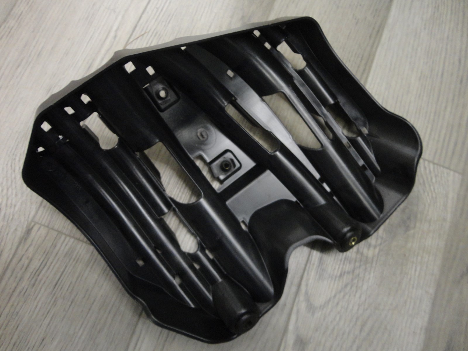 2018 Can-Am Maverick X3 900HO - cooling hose support