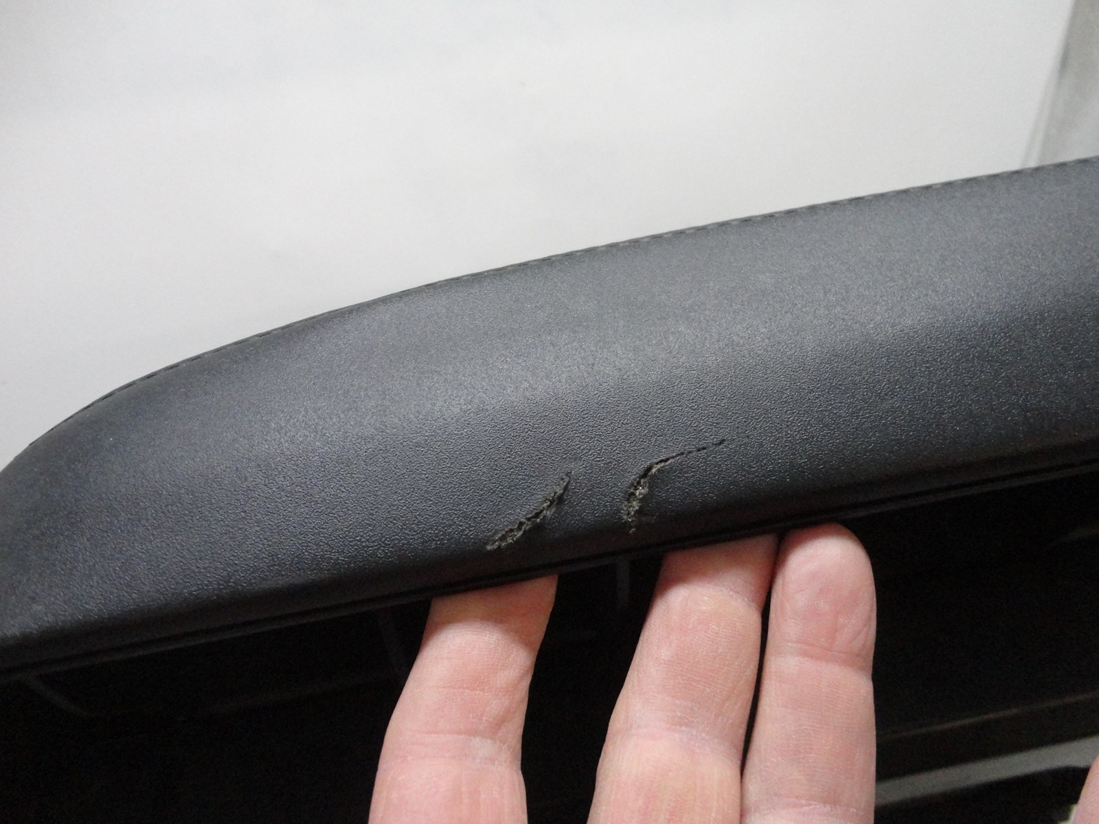 2016 Can-Am Defender HD10 drivers seat back - Image 3