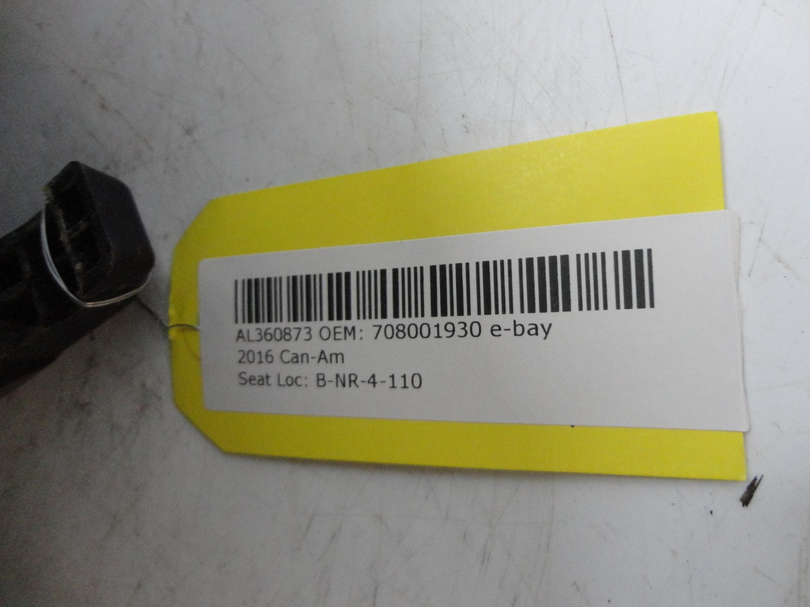 2016 Can-Am Defender HD10 drivers seat back - Image 4