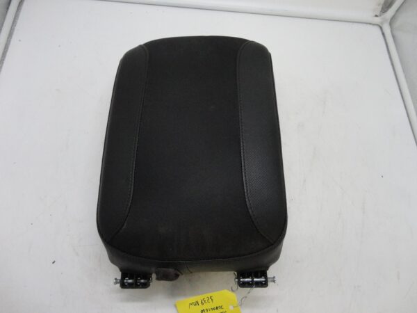 2016 Can-Am Defender HD10 center seat back