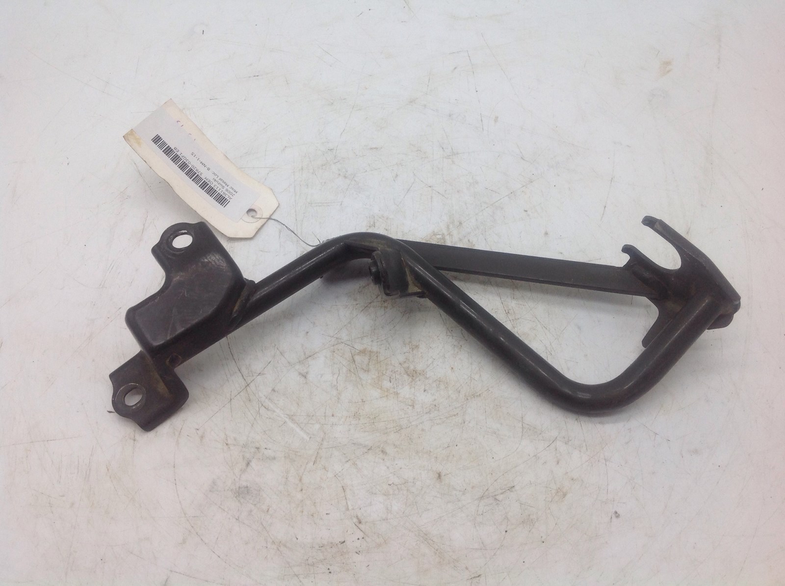 2006 Suzuki Vinson LT-F500 Shifting Cable Bracket - Image 2