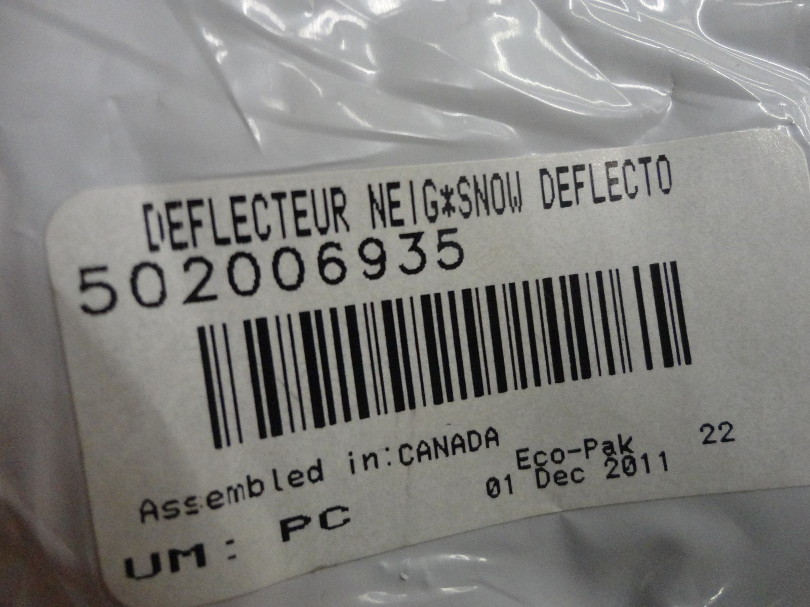 2013 Ski-Doo snow deflector in RH bottom pan - Image 3