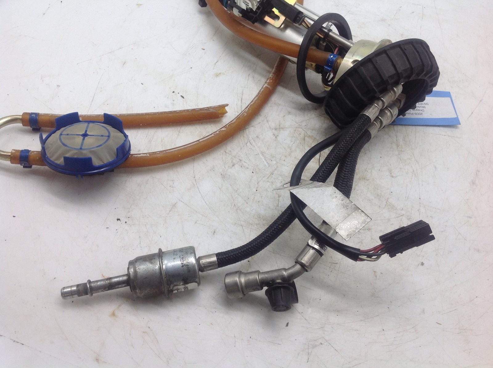 2009 Polaris FUEL PUMP - Image 2